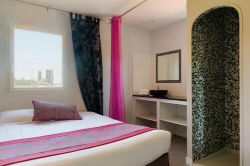 The Originals Boutique, Hotel Les Quatre Salines, Le Mont Saint-Michel Sud โรส-โซร์-คูเอสน็อง ภายนอก รูปภาพ